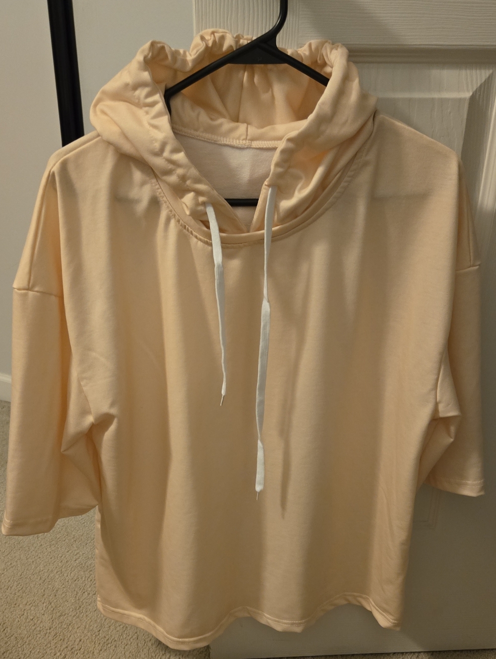 Womrns Lightweight Hooded Short-Sleeve Shirt— Cream. Size Small Oversized.
